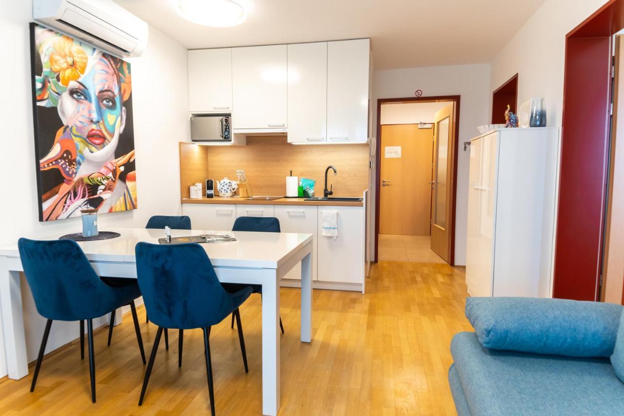 Bella Mura Blue Apartment Moravske Toplice Bagian luar foto